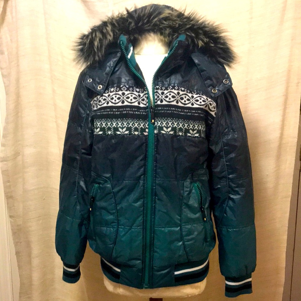 YCT ombré winter jacket; size XL but fits like L